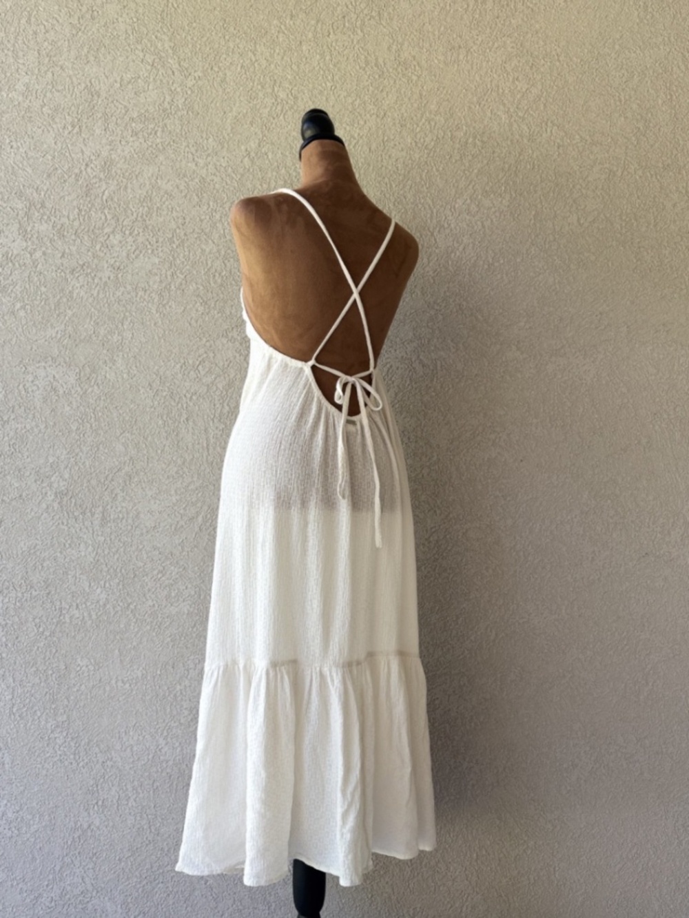 Cotton Billabong White Flowy Maxi Dress Boho Coastal Size Medium Bow-Tie Ruffle - Picture 3 of 6